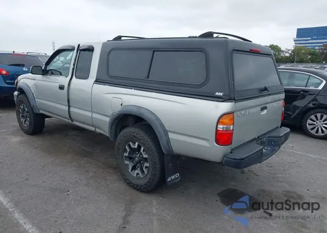 2003 Toyota Tacoma z USA, uszkodzony, nr VIN 5TEWM72N43Z202358